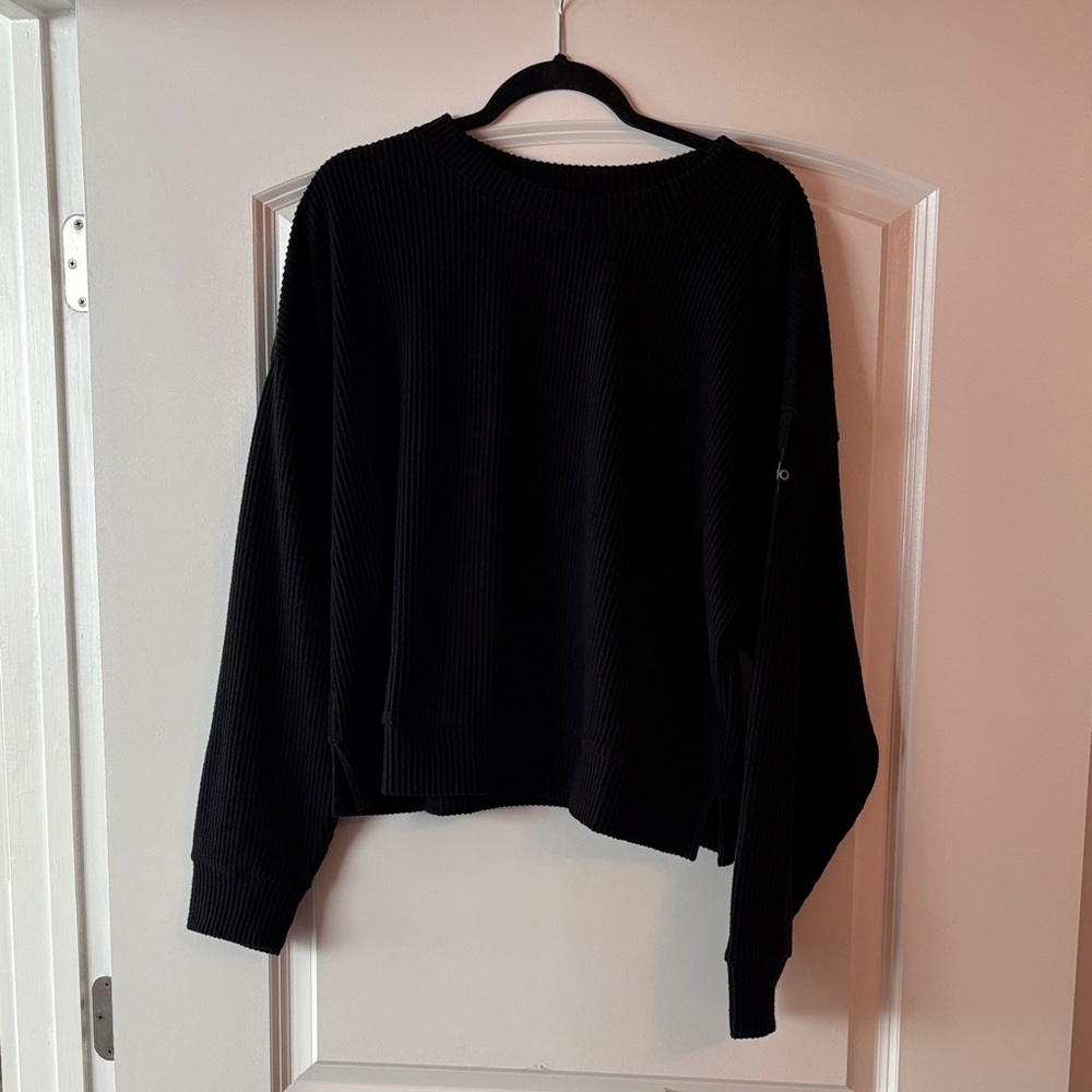 ALO Yoga Black Muse crew neck pullover Size Large!